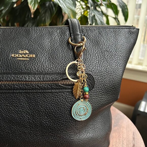 New SPIRAL Bag Charm Verdigris Green Gold Tone ୭ - Picture 2 of 7